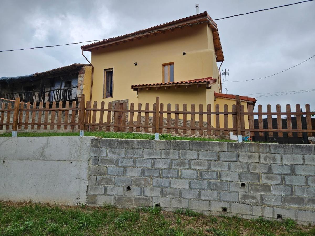 Willa 201A La Huerta De Cayao Villaviciosa  Zewnętrze zdjęcie